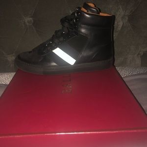 Bally Sneaker tie up